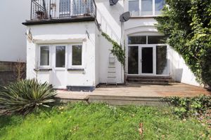 Communal Garden- click for photo gallery